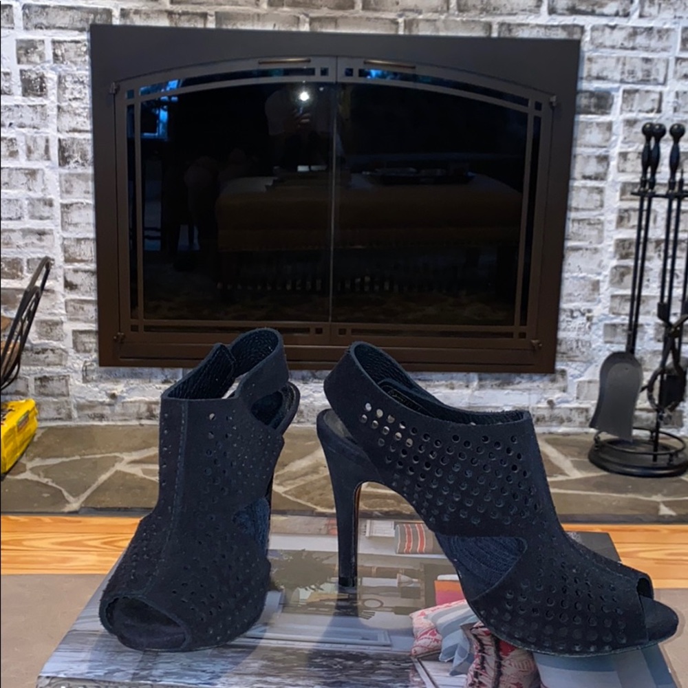 Black sexy cocktail heel